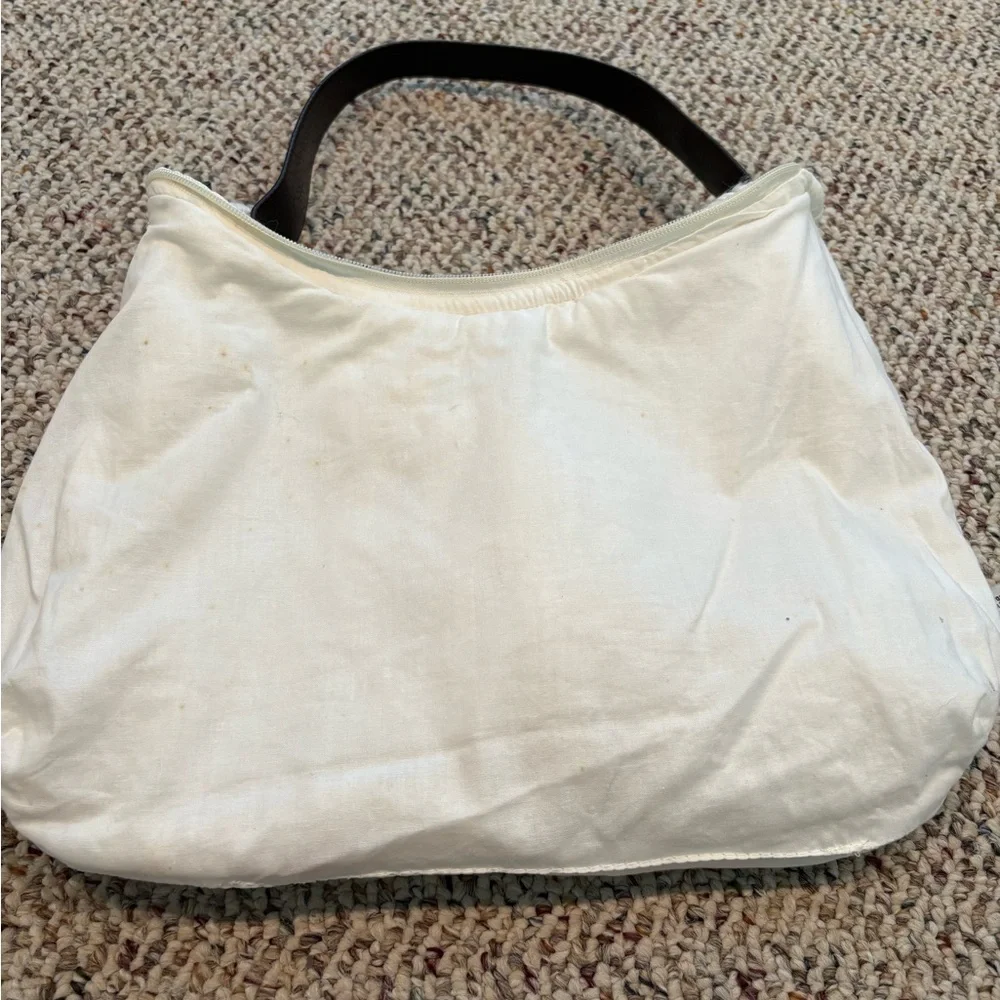 Cozy Knit Shoulder Bag in Cream With Pom Poms